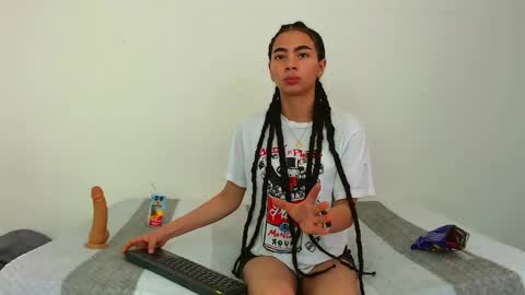 Snapshot of tylor_martinez chatting on February 1, 9:40 pm Tylor Martinez online show from February 1, 9:40 pm