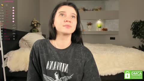Snapshot of udelaborom chatting on February 23, 5:01 pm Lili online show from February 23, 5:01 pm