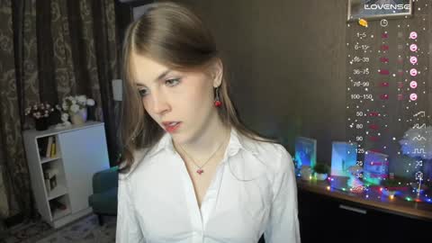 Snapshot of udeledelmoref chatting on December 29, 8:15 pm Liky online show from December 29, 8:15 pm