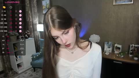 Snapshot of udeledelmoref chatting on February 19, 10:53 pm Liky online show from February 19, 10:53 pm