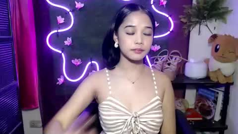 Snapshot of umi_pinay69xx chatting on September 26, 3:42 pm umi online show from September 26, 3:42 pm