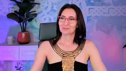 Snapshot of unatera chatting on October 14, 9:23 am UnaTera online show from October 14, 9:23 am
