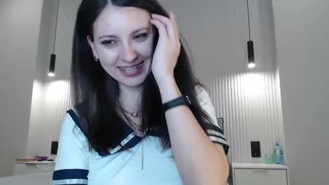 Snapshot of uninvited_raccoon chatting on March 1, 10:53 pm uninvited_raccoon online show from March 1, 10:53 pm