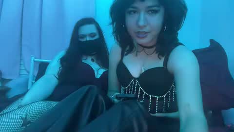 Snapshot of upaydahlia chatting on October 4, 4:29 am findom goddess dahlia online show from October 4, 4:29 am