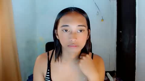 Ellie online show from March 28, 9:42 am