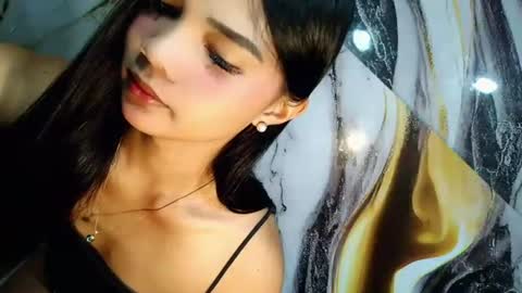 urasian_latinaxxx online show from July 25, 4:47 pm