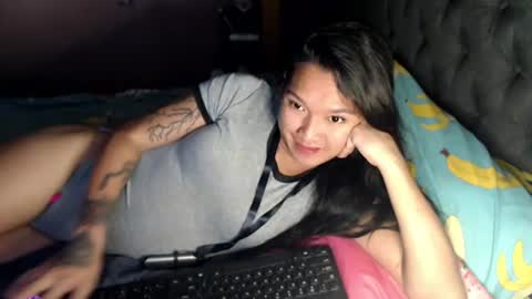 NEWRA  ALLISON online show from July 23, 11:02 pm