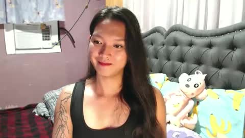 NEWRA  ALLISON online show from May 4, 4:00 pm