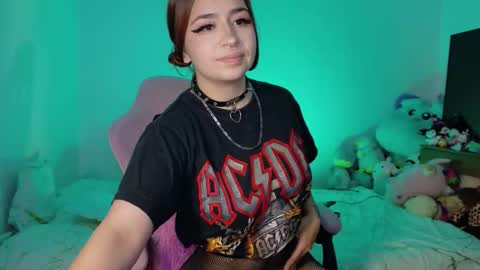 Danielle  online show from February 9, 10:17 am