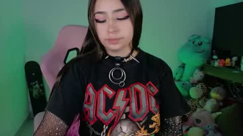 Danielle  online show from July 17, 10:08 am
