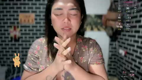 Dimple online show from June 21, 4:44 pm