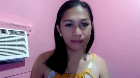 Snapshot of urgirlnabyx chatting on January 27, 10:06 pm Call me naby online show from January 27, 10:06 pm