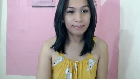 Snapshot of urgirlnabyx chatting on December 23, 1:29 am Call me naby online show from December 23, 1:29 am