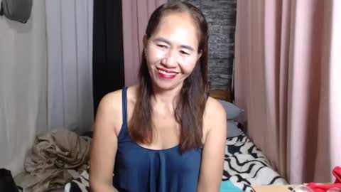 urhotvivian11 online show from April 4, 3:05 am