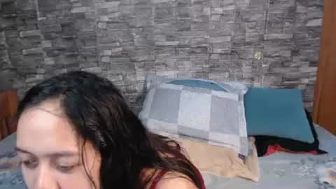 urhotvivian11 online show from July 2, 1:49 am