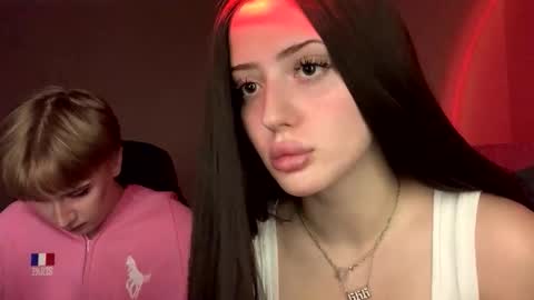 urkusak online show from November 9, 6:37 pm