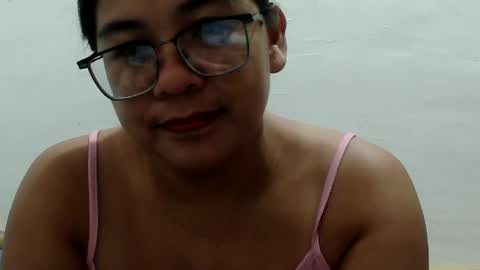 urnaughtyasian4u online show from July 30, 7:04 pm
