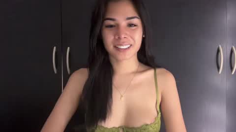 Snapshot of urprettyjaninexxx chatting on September 26, 4:32 am Janine online show from September 26, 4:32 am