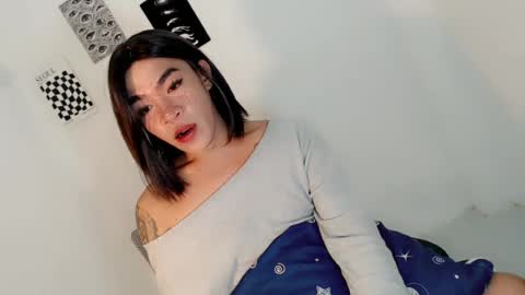 urseductive_mistress online show from July 24, 1:42 pm