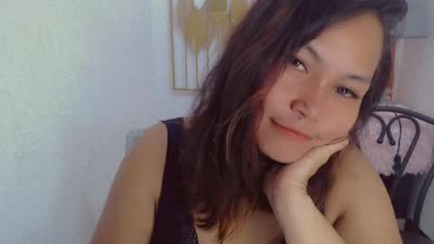 urslut_jimiely69 online show from July 13, 10:21 pm