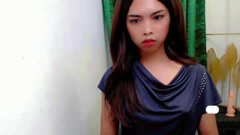 jasmine online show from April 8, 1:46 pm