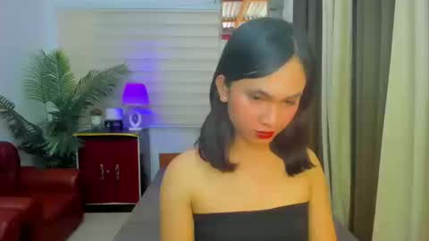 Snapshot of ursweet_athisa18 chatting on September 24, 2:10 am Athisa online show from September 24, 2:10 am