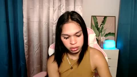 Snapshot of ursweet_zeviixx chatting on February 15, 2:04 am ursweet_zeviixx online show from February 15, 2:04 am
