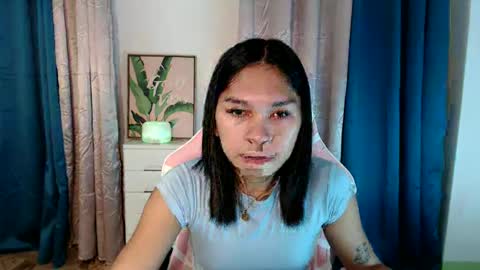 Snapshot of ursweet_zeviixx chatting on January 29, 2:30 am ursweet_zeviixx online show from January 29, 2:30 am