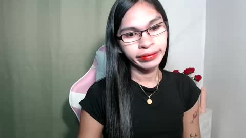 Snapshot of ursweet_zeviixx chatting on October 3, 12:10 pm ursweet_zeviixx online show from October 3, 12:10 pm