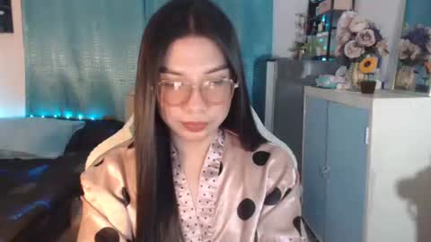 Ashley Kate Mateo Gray online show from March 20, 10:20 am