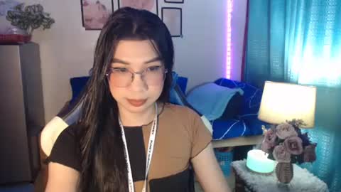 Snapshot of urwetasianprincessxx chatting on January 6, 10:57 am Ashley Kate Mateo Gray online show from January 6, 10:57 am