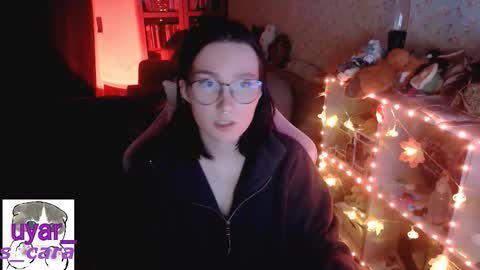 Cara online show from October 26, 6:03 pm