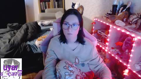 Cara online show from November 2, 1:14 pm