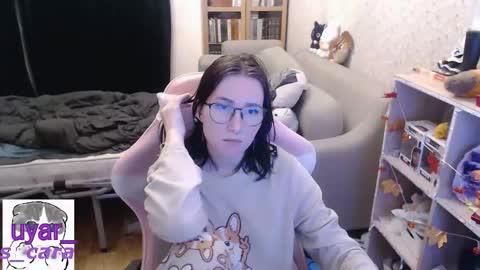 Cara online show from November 23, 5:03 pm