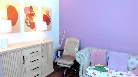 Vaiolet Harris online show from July 29, 11:54 am