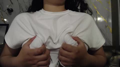 Snapshot of vainilla_cam chatting on September 21, 2:10 am Vainilla online show from September 21, 2:10 am