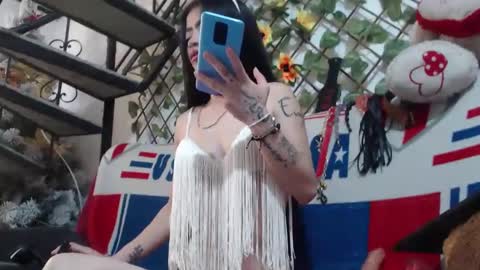 vaiolet online show from November 20, 2:40 pm