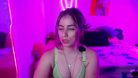 valentina online show from May 5, 12:13 am