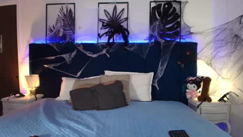 Tifanny  online show from October 30, 7:48 pm