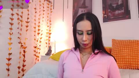 Snapshot of valen_ross_ chatting on October 7, 10:14 pm valentina Rossi 3 online show from October 7, 10:14 pm