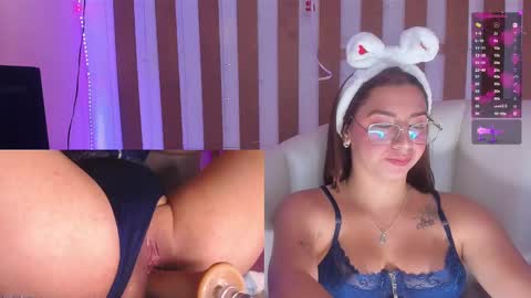 Snapshot of valentina_greco chatting on February 17, 12:49 pm Valentina online show from February 17, 12:49 pm
