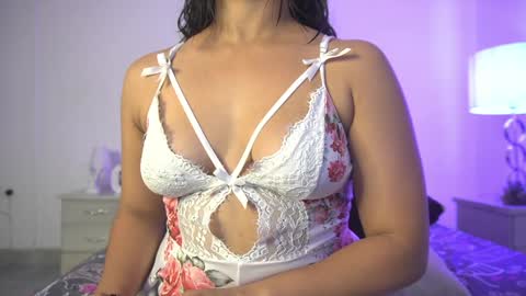 Snapshot of valentina_king18 chatting on December 12, 8:43 pm VALENTINA online show from December 12, 8:43 pm