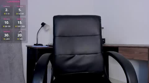 valentina_owens online show from November 28, 11:30 pm