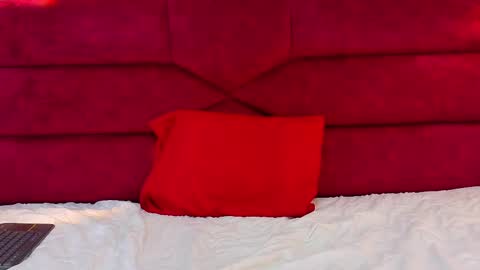 Snapshot of valentina_rose01 chatting on October 4, 8:35 pm Valentina online show from October 4, 8:35 pm