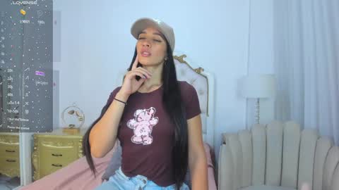 Snapshot of valentina_ross_ chatting on February 3, 12:03 pm Valentina online show from February 3, 12:03 pm