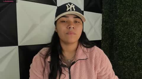 valeri_harpers4 online show from November 30, 12:59 am