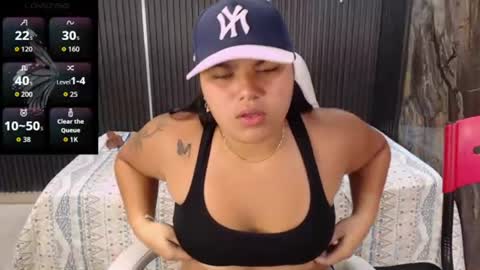 valeri_harpers4 online show from July 24, 7:11 pm