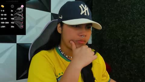 valeri_harpers4 online show from March 24, 5:13 am