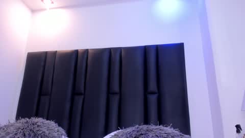 Snapshot of valeri_tafur chatting on January 12, 9:19 pm valeri_tafur online show from January 12, 9:19 pm