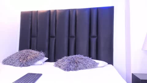Snapshot of valeri_tafur chatting on March 5, 10:44 am valeri_tafur online show from March 5, 10:44 am